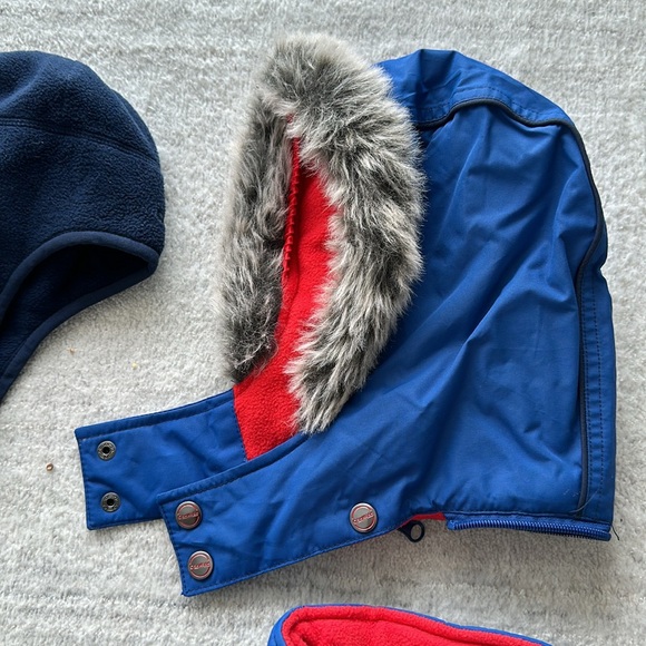 Oshkosh winter suit 2T and Kamik boots (size 8) bundle - Picture 6 of 8